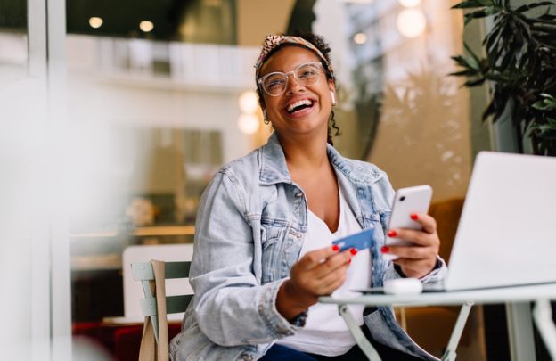 Como aproveitar as compras de fim de ano com segurança