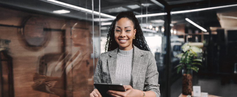 EUA retiram tarifas, Brasil desacelera e Fed freia expectativas de cortes: confira o que mexeu com os mercados na semana.